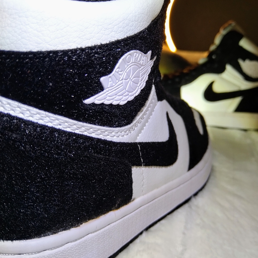 *NWOT* Nike (Wmns)AIR JORDAN 1 High OG"Twist".... - Picture 10 of 10
